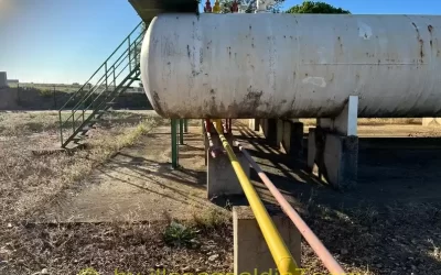 Instalaciones con tanques de gas en estado de abandono y con posibles riesgos. (álbum de fotos)