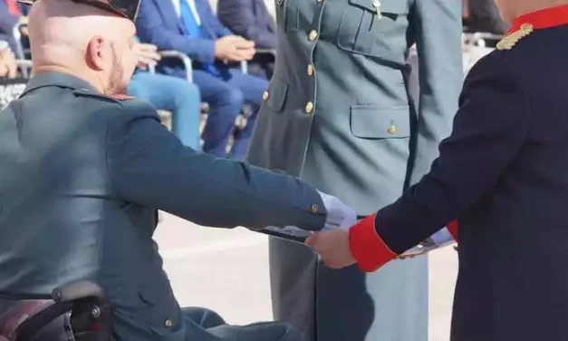 La Guardia Civil del puesto principal de Illescas celebra a su patrona en un acto público. Album de fotos