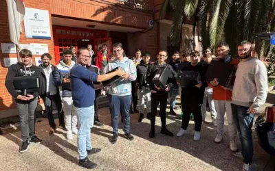 El Ayuntamiento dona equipos informáticos en buen uso al Instituto Juan de Padilla de Illescas