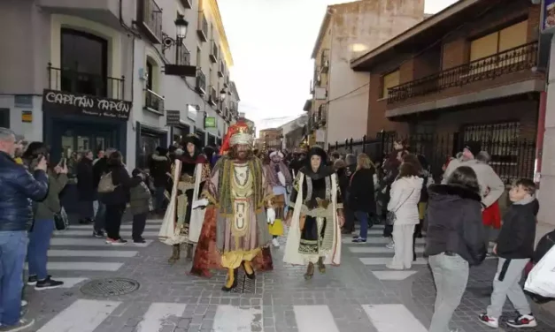 Bonita y colorida la Cabalgata de Reyes, hoy en Illescas (galería de fotos)