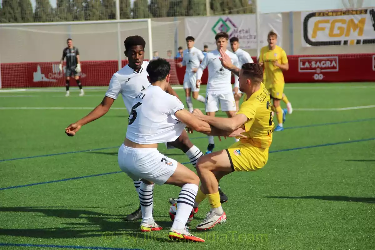 CD Illescas 2 - 0 CDA Naalcarnero. Permanencia casi conseguida. Y ahora ... a seguir soñando