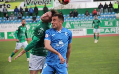 Un Cd Illescas atascado, pierde el liderato ante el Villanovense (2-1) Crónica y álbum de fotos