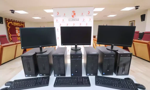 El Ayuntamiento de Illescas dona equipos informáticos usados a la Cruz Roja