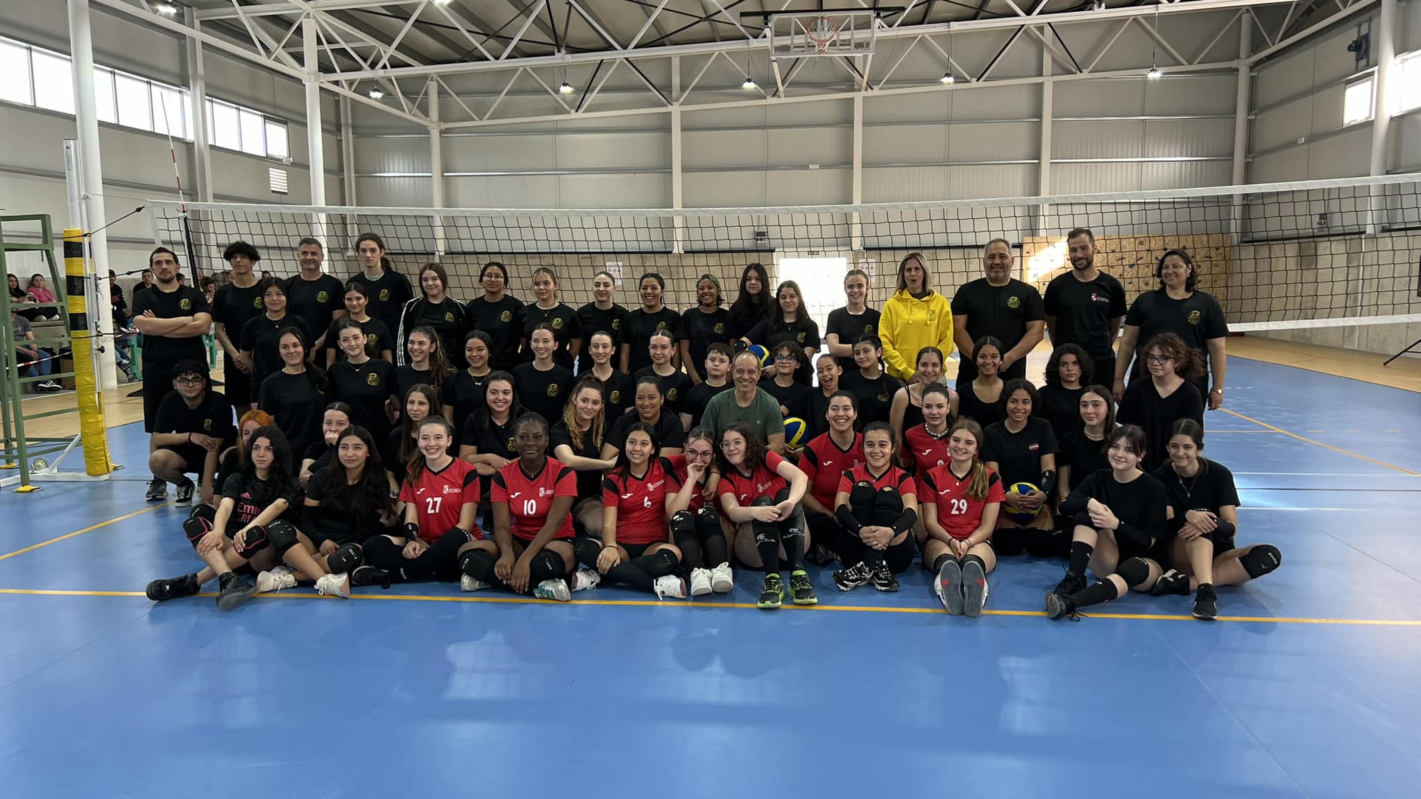 Se ha presentado en Illescas el nuevo club de voleibol "Linces Illescas" (Álbum de fotos)