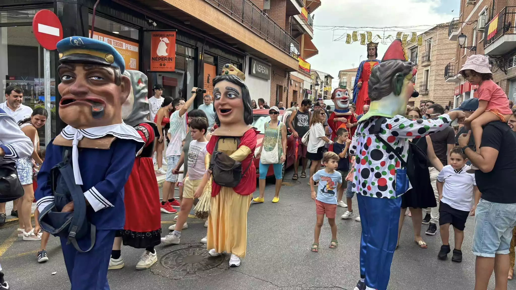 Gigantes y cabezudos. Fiestas Illescas 2024