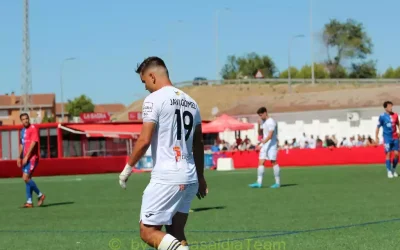 El CD Illescas pierde en el Municipal ante el Majadahonda (0-2) (crónica y álbum de fotos)