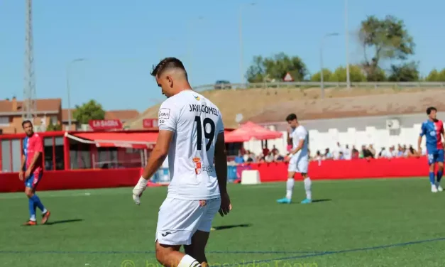 El CD Illescas pierde en el Municipal ante el Majadahonda (0-2) (crónica y álbum de fotos)