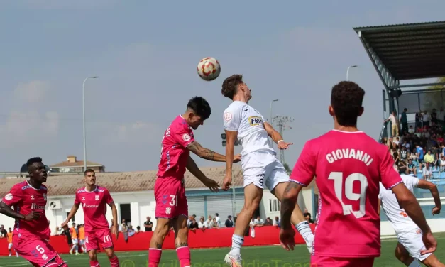 Victoria trabajada y merecida del CD Illescas ante el Tenerife B. Crónica y álbum de fotos