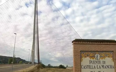 Fallece un joven al intentar escalar el puente de Talavera