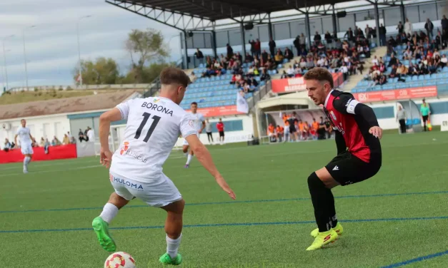 Tercera derrota consecutiva del Illescas. Pierde 1-3 ante la UD Melilla -crónica y álbum de fotos-