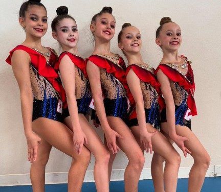 El Club Rítmica Escuela Illescana de Gimnasia, sigue cosechando éxitos (álbum de fotos)