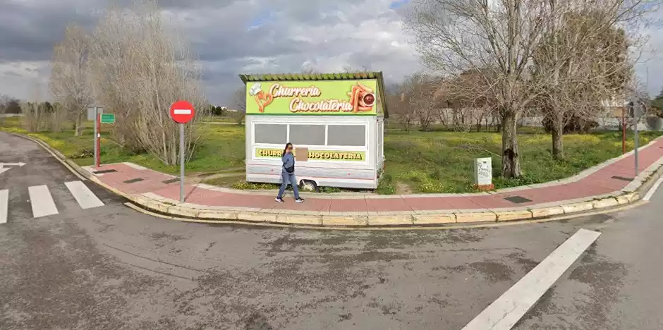 Cruce Avda. Inter Golf con Calle de las Villas