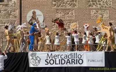 Un paseo fotográfico en el Mercadillo Solidario de Funcave