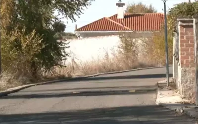 Un vehículo atropella a tres personas en Yuncos. Entre ellos dos menores