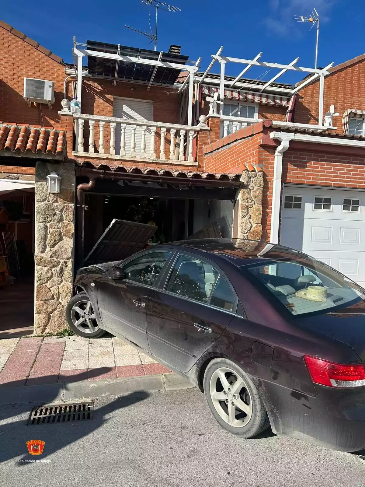 vehiculo-empotrado-illescas_5 Accidente illescas 13/12/25