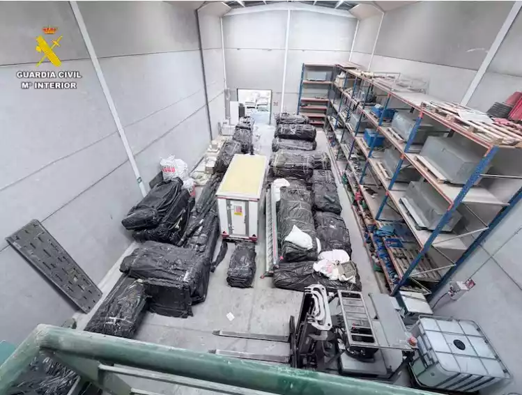 Nave en Illescas que almacenaba amianto